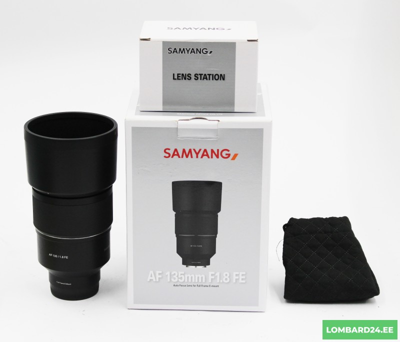 Samyang AF 135mm F/1.8 + Samyang Lens Station