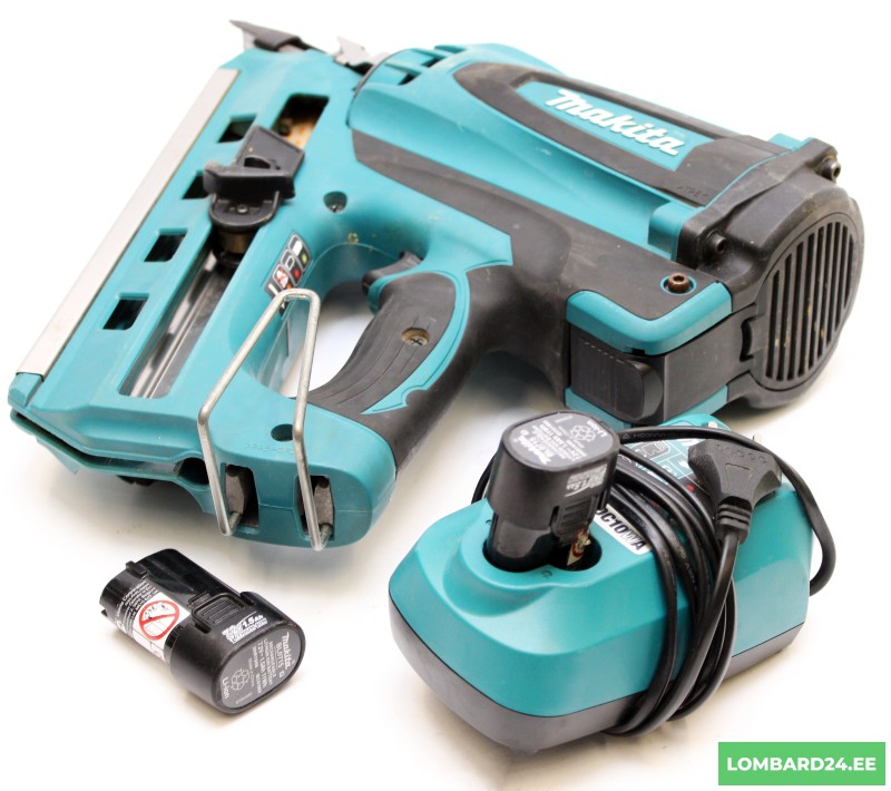 Makita GN900