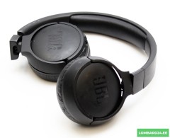 JBL Tune 660NC