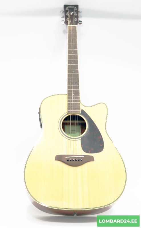 Yamaha FGX820C Natural
