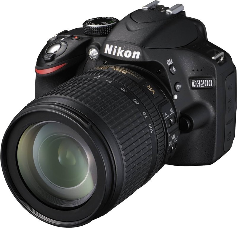 Nikon EOS D3200 + Nikon DX AF-S NIKKOR 18-55mm