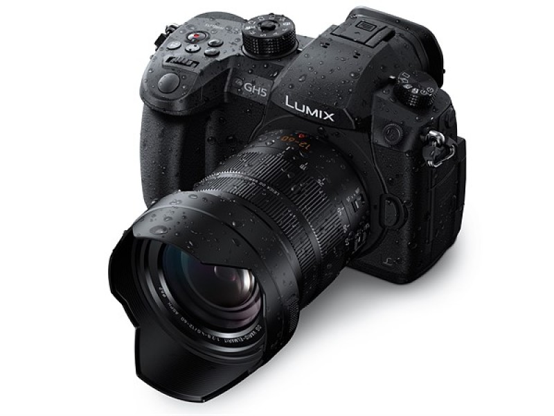 Panasonic Lumix DC-GH5 + Panasonic LUMIX G X VARIO 12-35mm