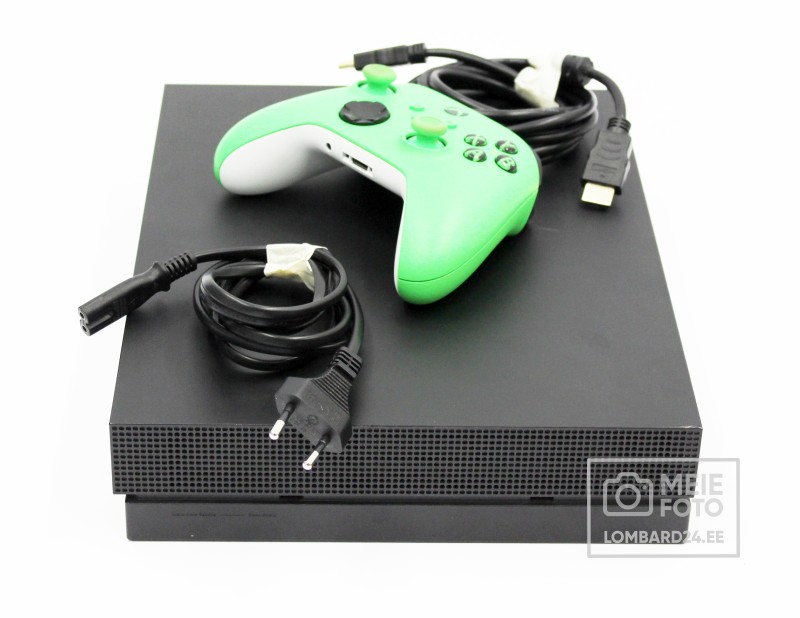 Xbox One X 1TB