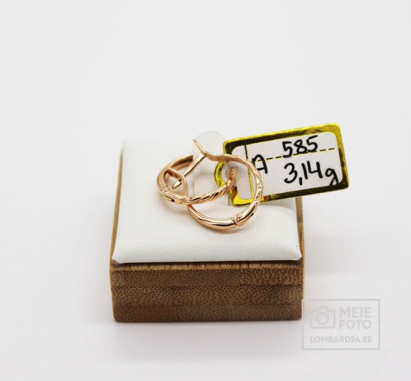 Kuldkõrvarõngad 3,14g