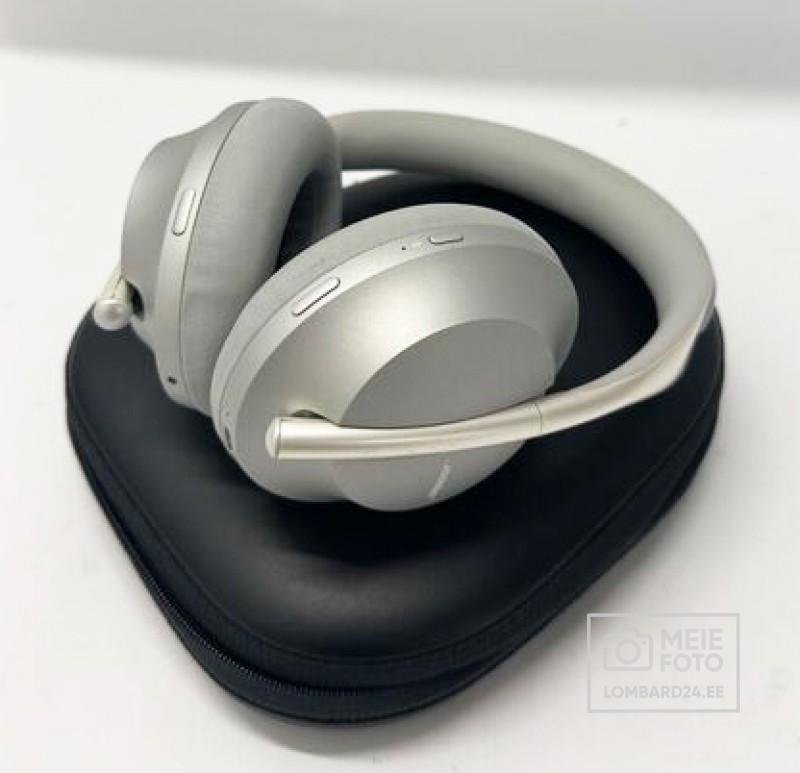 Bose Noise Cancelling Headphones 700