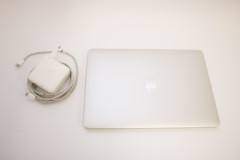 MacBook Pro 13-inch 2017 Four Thunderbolt 3 ports