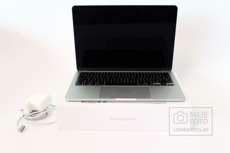 MacBook Air 2025 M4 13-inch