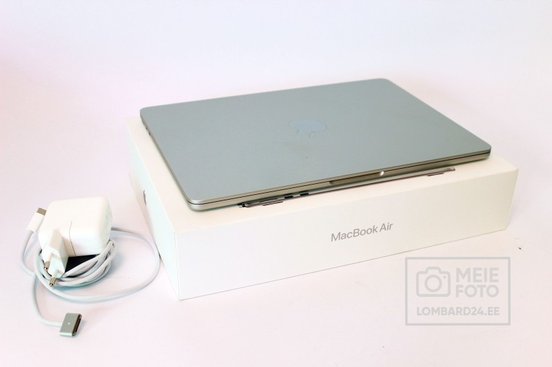 MacBook Air 2025 M4 13-inch