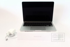 MacBook Air 2025 M4 13-inch