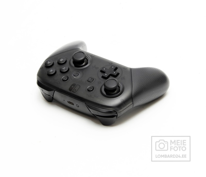 Nintendo Switch Pro Controller