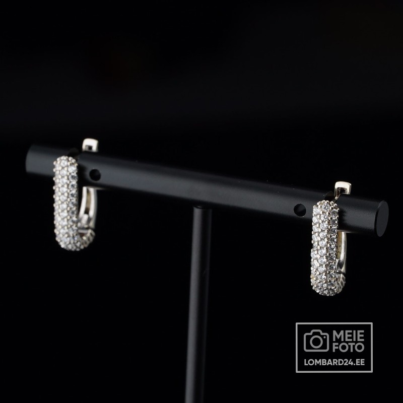 Kuldkõrvarõngad 3,18g