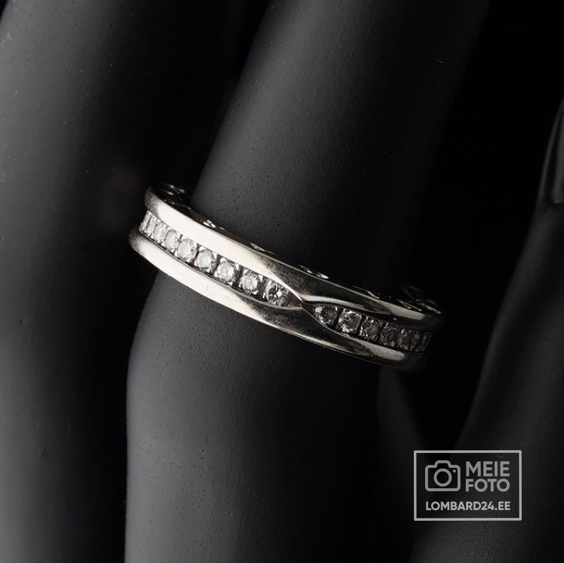 BVLGARI B-zero1 diamond ring