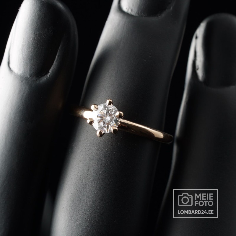 Kuldsõrmus teemandiga 0,54ct