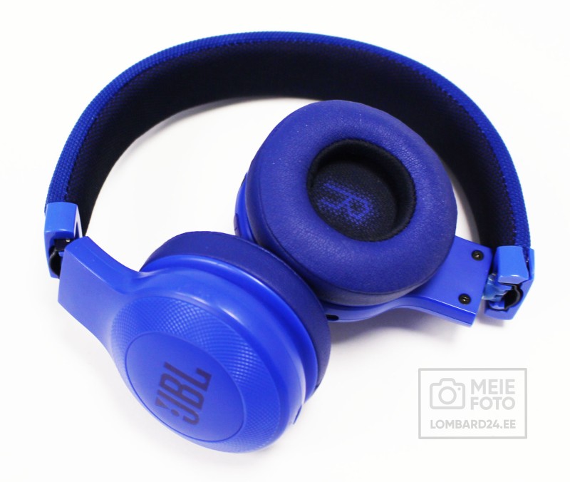 JBL E45BT