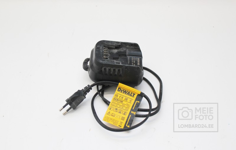 Dewalt DCB1102
