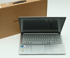 Asus Vivobook F1504V