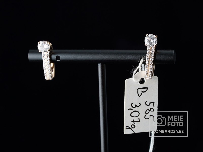 Kuldkõrvarõngad 3,07g