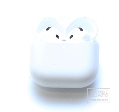 Apple AirPods 4