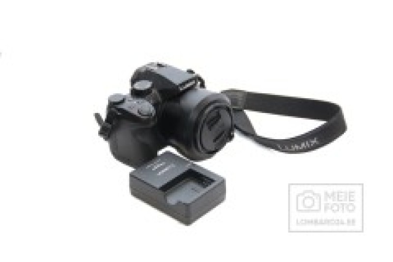 Panasonic Lumix DMC-G7 ja 14-42mm