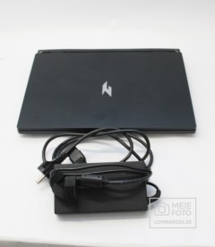 Acer Nitro 16 R7-8HS