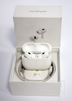 AirPods Pro 2 (USB-C)