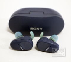 Sony WF-SP800N
