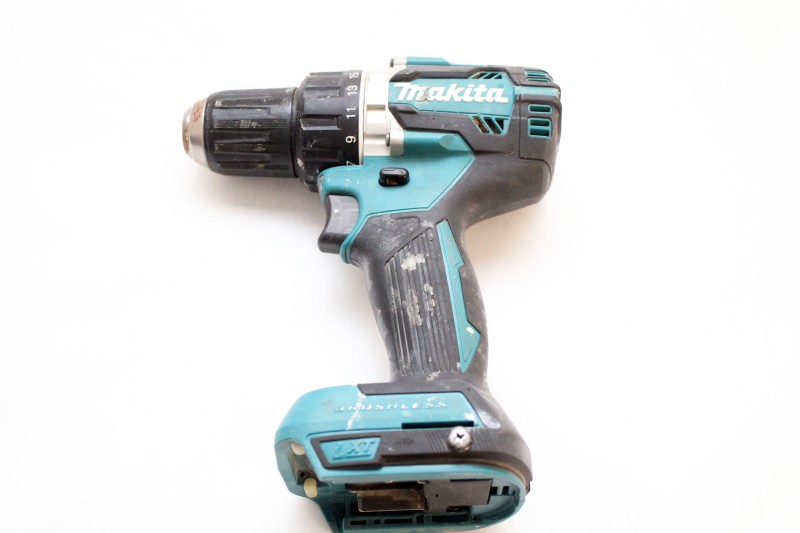 Makita DDF484