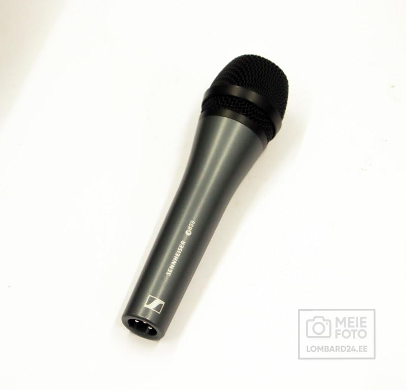 Sennheiser e835