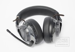 JBL Quantum 800