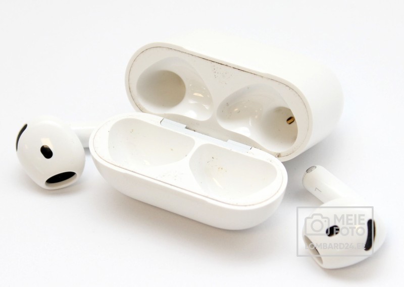 Apple AirPods 4 ANC