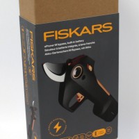 Oksakäärid Fiskars ePruner M bypass Sisseehitatud aku