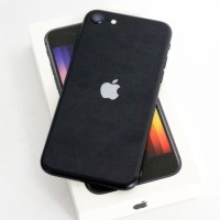Mobiiltelefon iPhone SE 3 64GB