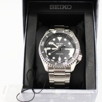 Kell Seiko 5 SRPD55K1 must teras 100m