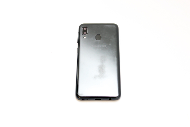 Mobiiltelefon Samsung Galaxy A20e 32GB 3GB RAM
