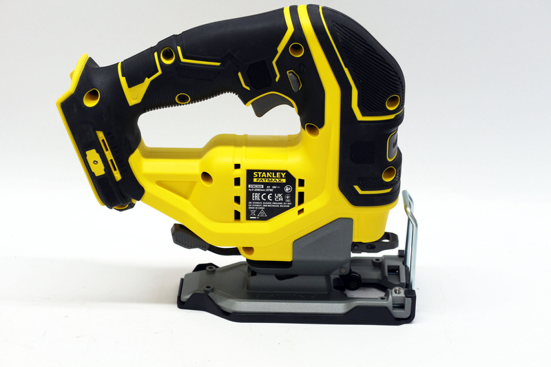 Tikksaag Stanley SFMCS650 18V 85mm puidulõige