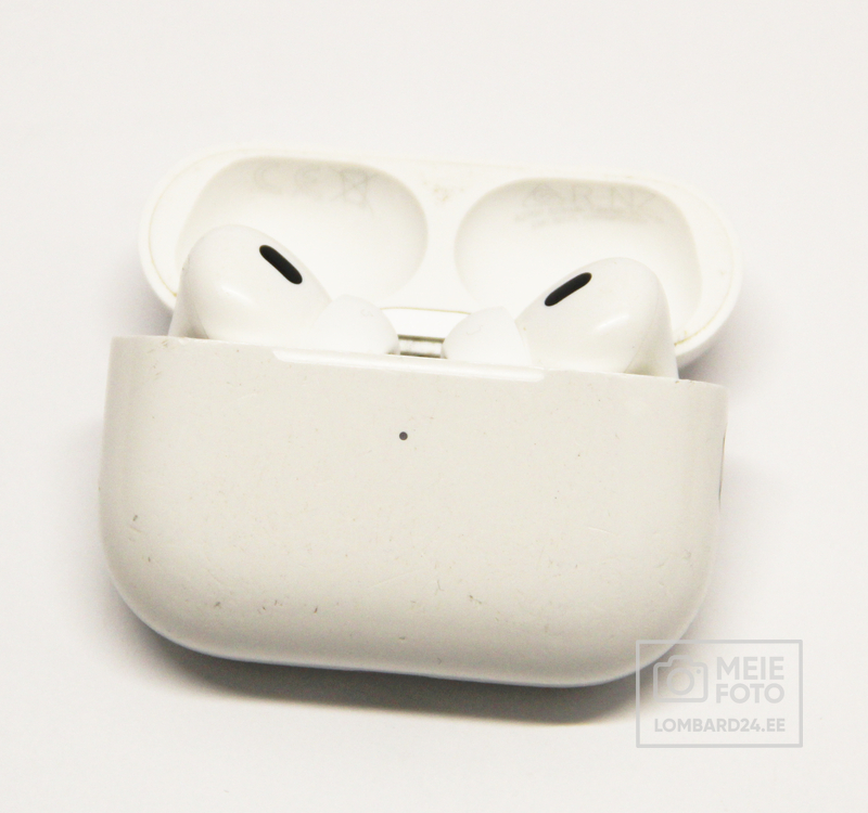 Apple AirPods Pro 2 Lightning