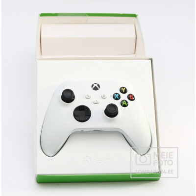 Mängukonsooli kontroller Microsoft Xbox Wireless Controller kuni 40 tundi aku
